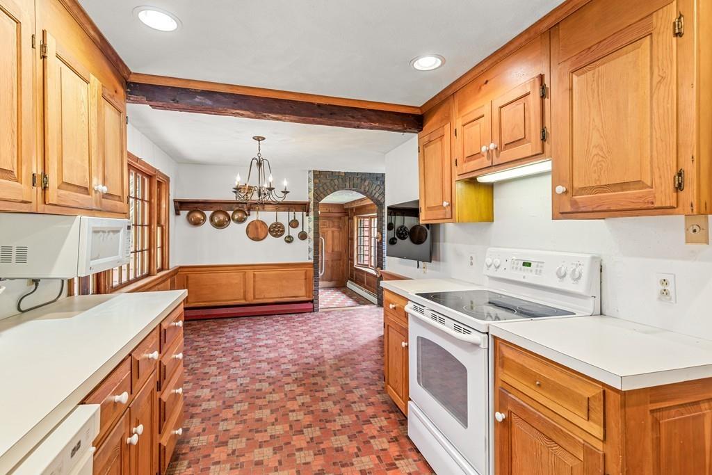 21 Chapman Road Boxford, MA 01921 - Photo 13 of 33