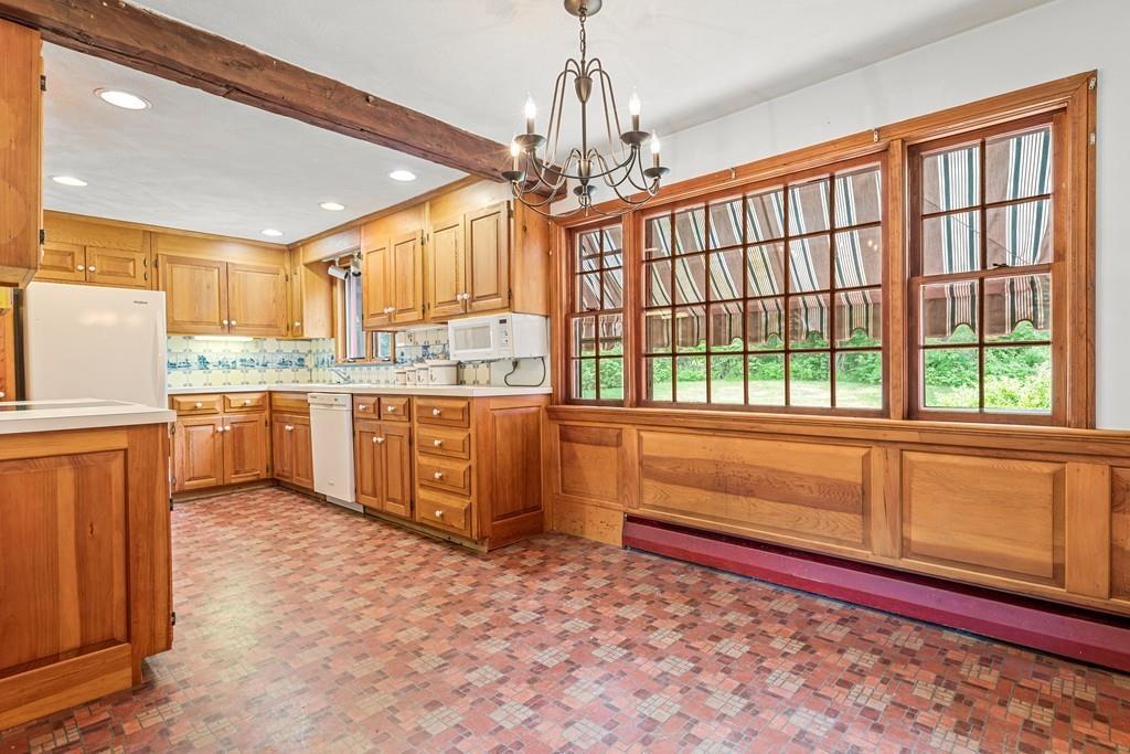 21 Chapman Road Boxford, MA 01921 - Photo 10 of 33