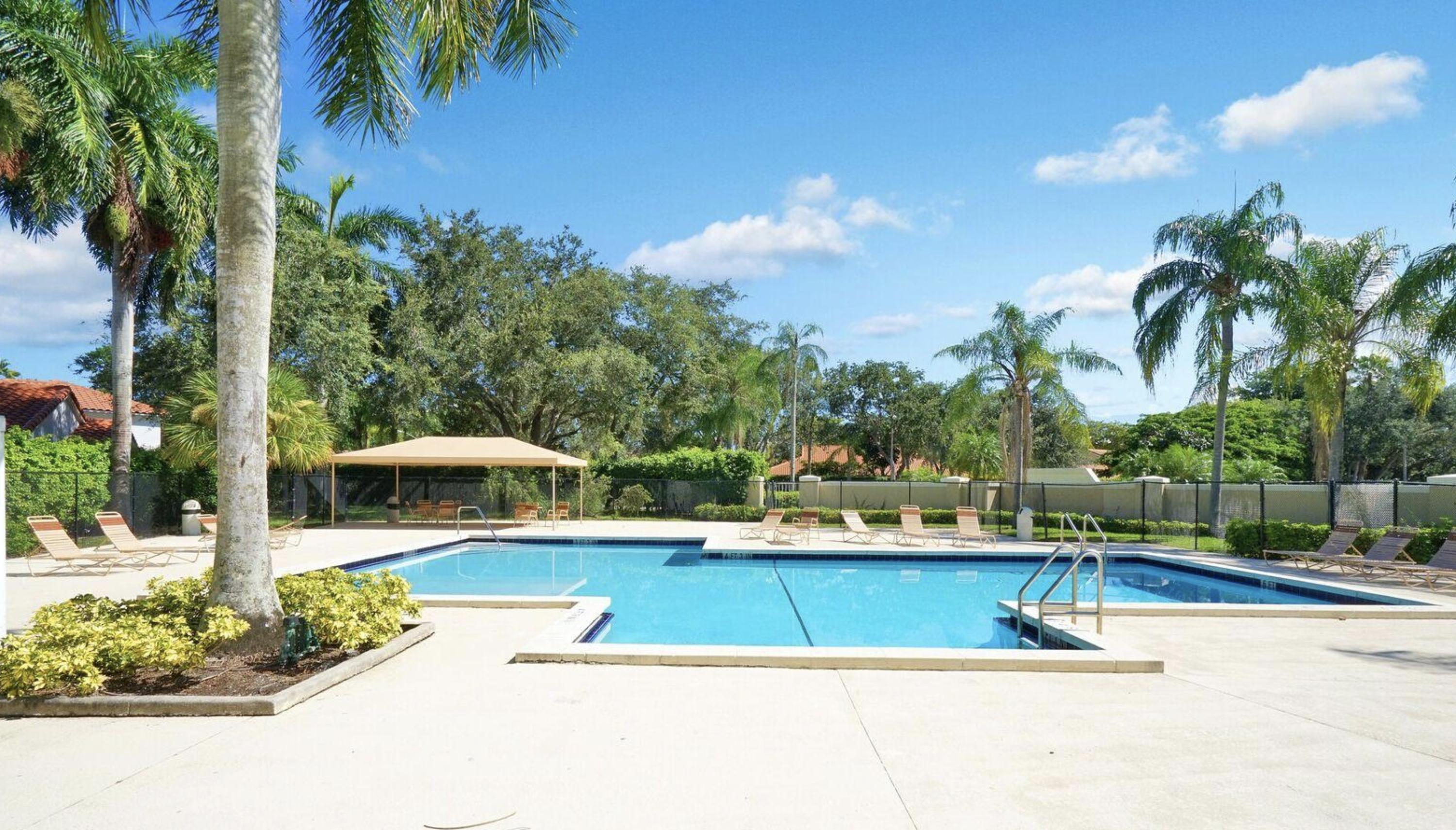 10665 Oak Lake Way Boca Raton, FL 33498 - Photo 4 of 13 Screen Shot 2018-04-30 at 6.08.57 PM