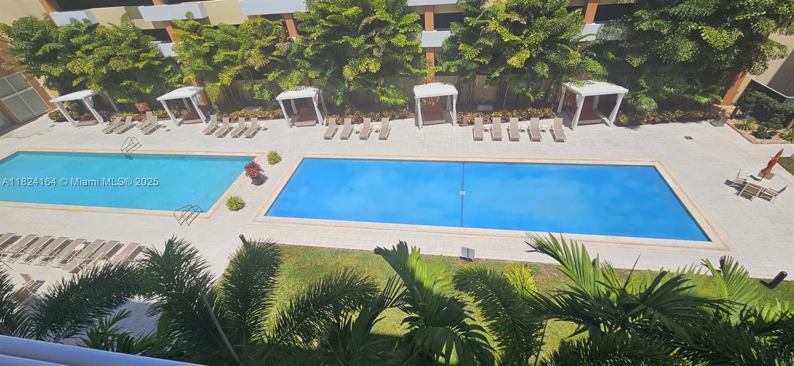 2775 Northeast 187th Street, Unit 424 Aventura, FL 33180 - Photo 9 of 16 a view of an outdoor space