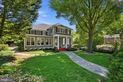$1,935,000 | 7901 Sleaford Place, Bethesda, MD 20814