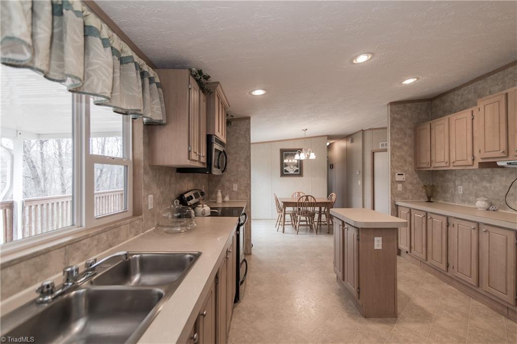 448 Spicer Road Elkin, NC 28621 - Photo 4 of 7 Kitchen