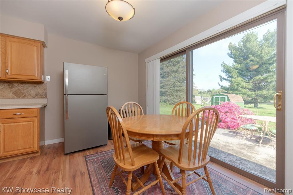 9697 Townley Road Fenton, MI 48430 - Photo 16 of 36