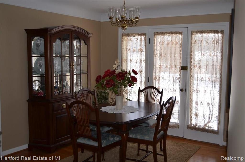 28158 Hawberry Road Farmington Hills, MI 48331 - Photo 11 of 33