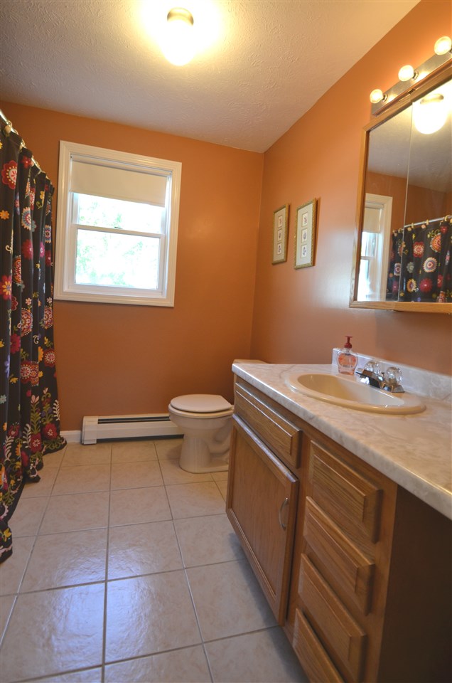 24 R Eayers Pond Road Hudson, NH 03051 - Photo 28 of 40