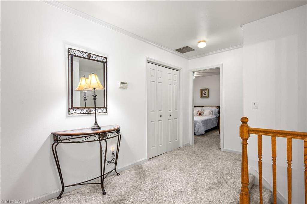 4418 Oakcliffe Road Greensboro, NC 27406 - Photo 29 of 48