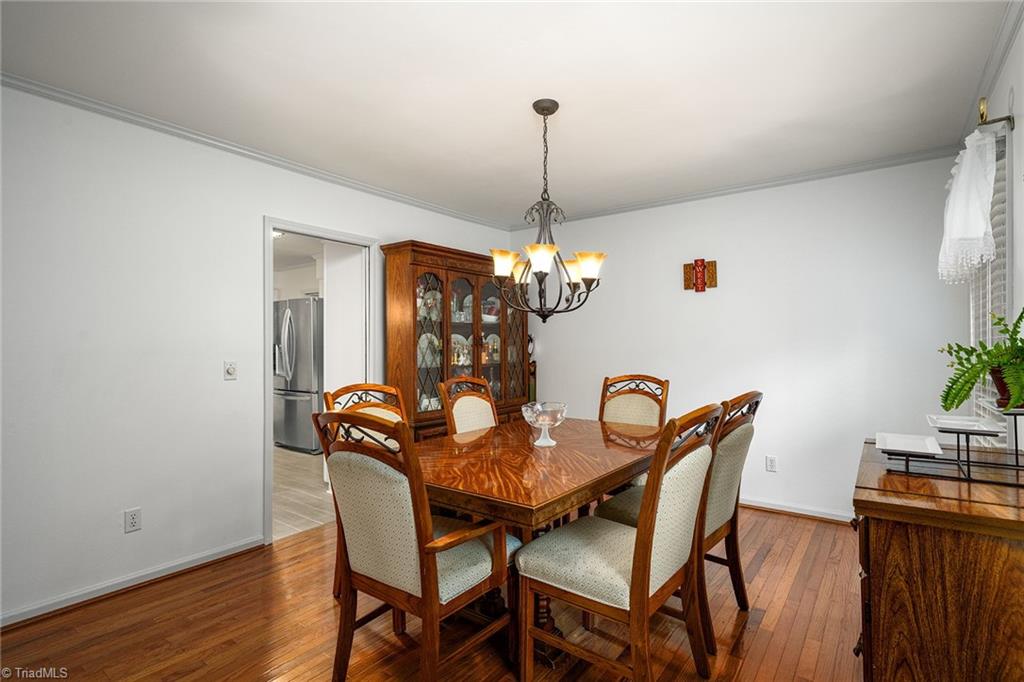 4418 Oakcliffe Road Greensboro, NC 27406 - Photo 6 of 48