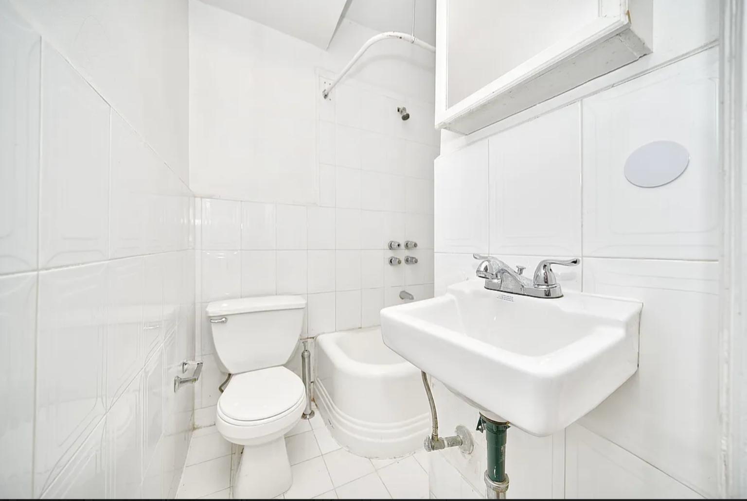 223 East 58th Street, Unit 3B Manhattan, NY 10022 - Photo 7 of 8 Photo 7