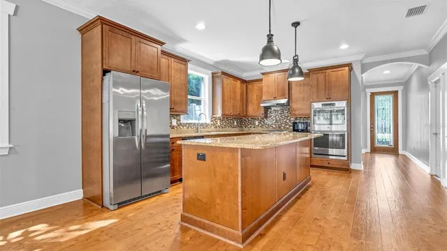 $6,900 | 3702 West Tacon Street, Tampa, FL 33629