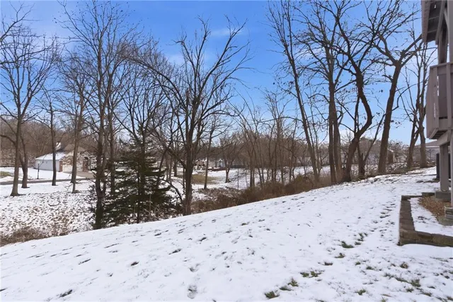 $250,000 | 3011 Cedar Crest Drive, Unit B, Independence, MO 64057