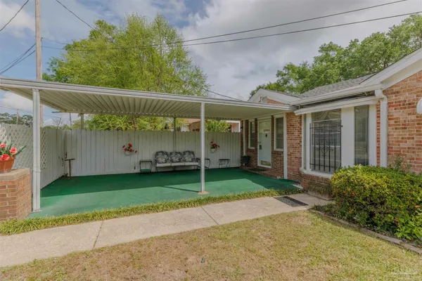 $289,000 | 302 Wegner Avenue, Cantonment, FL 32533
