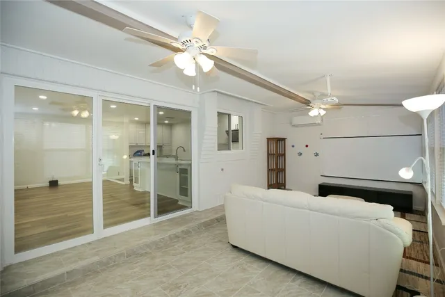 $438,000 | 11310 Spicewood Club Drive, Unit 12, Austin, TX 78750