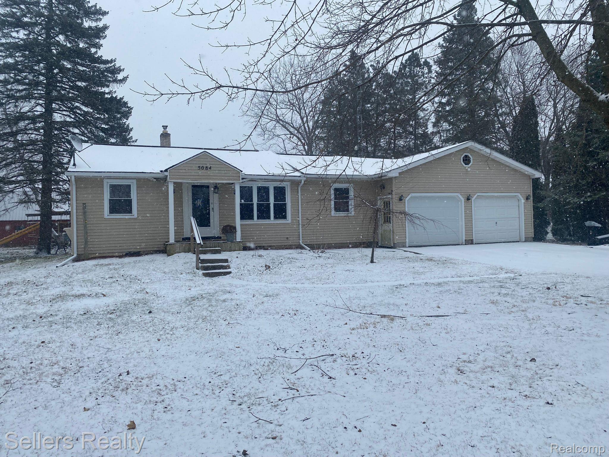 5084 North Irish Road Davison, MI 48423 - Photo 1 of 21 FRONT