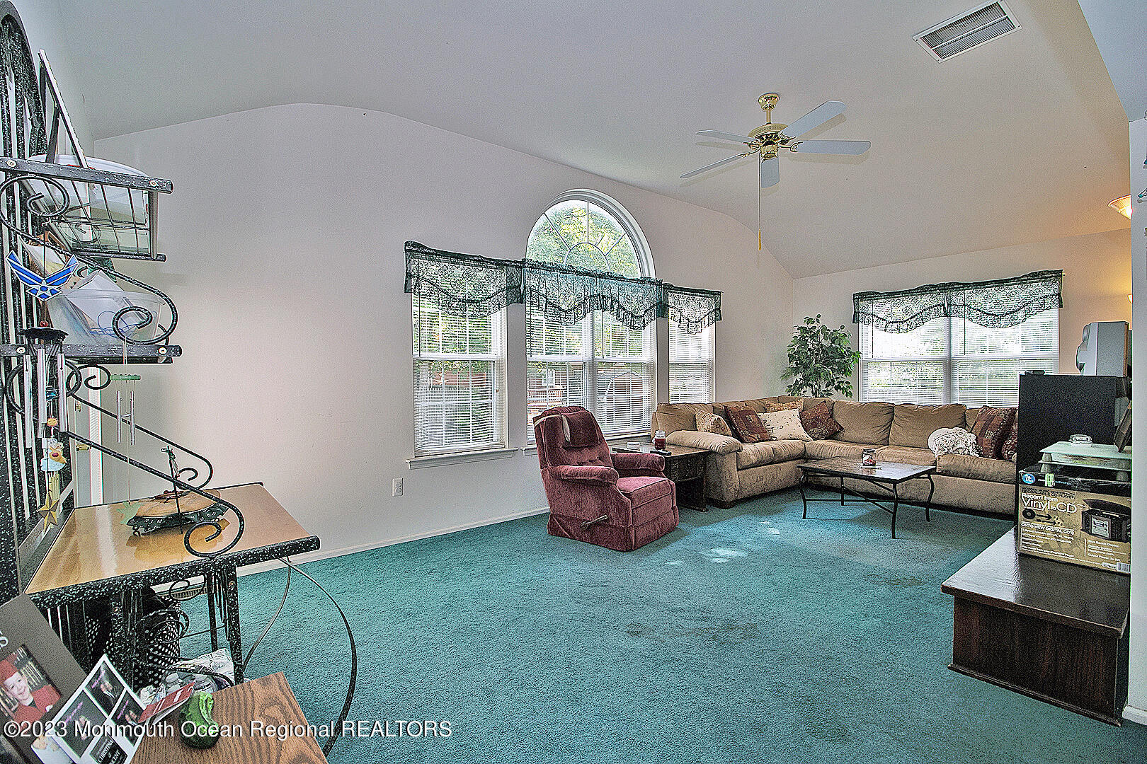 132 Equinox Road Manahawkin, NJ 08050 - Photo 10 of 33 IMG_0007