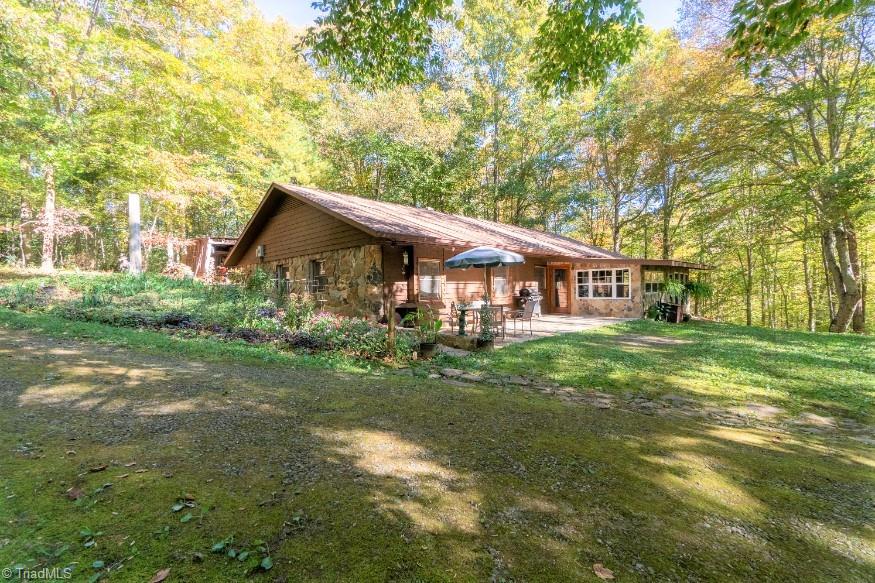 1380 Tom Mix Road Westfield, NC 27053 - Photo 3 of 46 Gallery Image 3