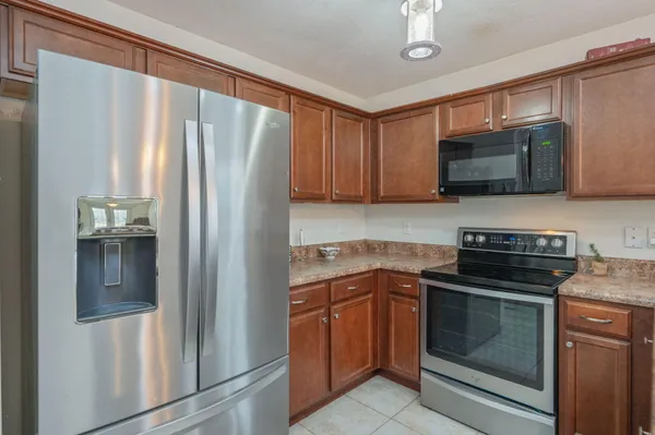 $285,000 | 407 Eisenhower Drive, Crestview, FL 32539
