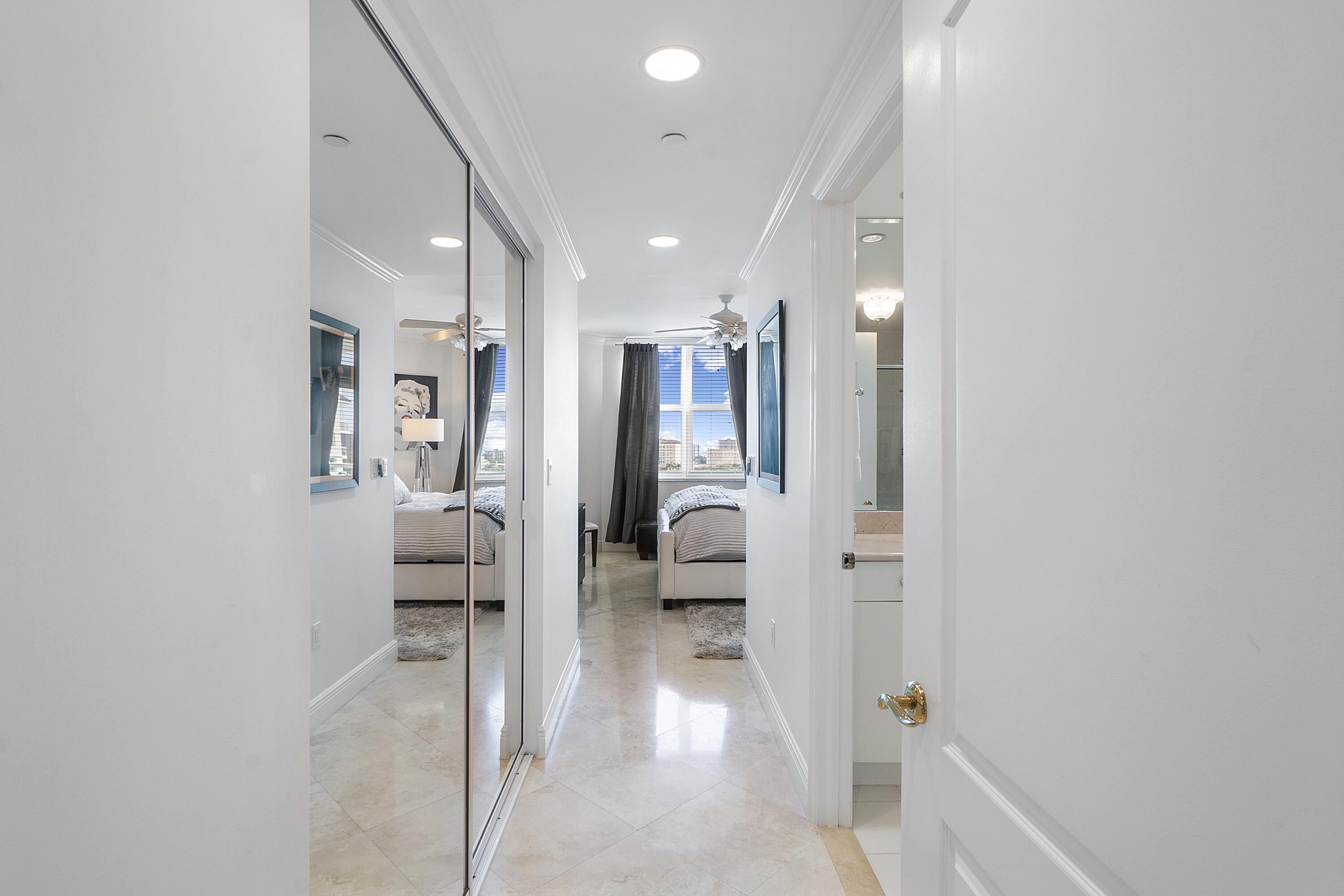 550 Southeast Mizner Boulevard, Unit B810 Boca Raton, FL 33432 - Photo 30 of 50 Guest Bedroom