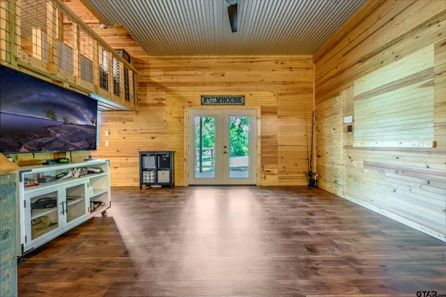 a view of a livingroom with a fireplace