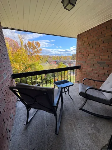 $1,600 | 962 High Path Road, Unit 962, Windsor, CT 06095