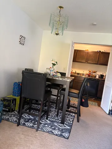 $1,600 | 962 High Path Road, Unit 962, Windsor, CT 06095