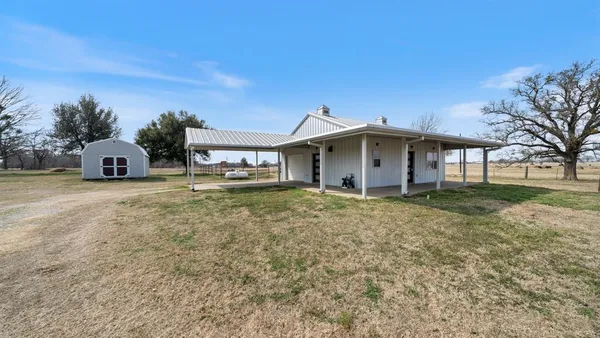 $299,500 | 810 VZ County Road, Canton, TX 75103