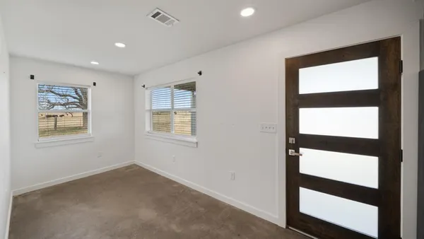 $299,500 | 810 VZ County Road, Canton, TX 75103