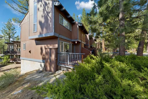$435,000 | 1410 Ski Run Boulevard, Unit 10, South Lake Tahoe, CA 96150