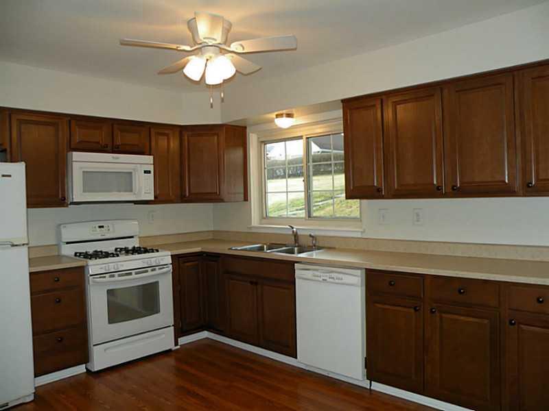 2429 Brodhead Road Aliquippa, PA 15001 - Photo 4 of 20 Kitchen.