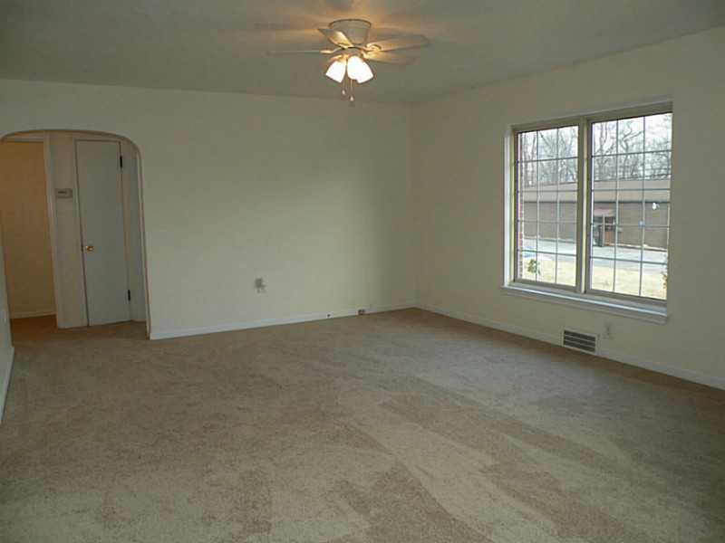 2429 Brodhead Road Aliquippa, PA 15001 - Photo 8 of 20 Living Room.