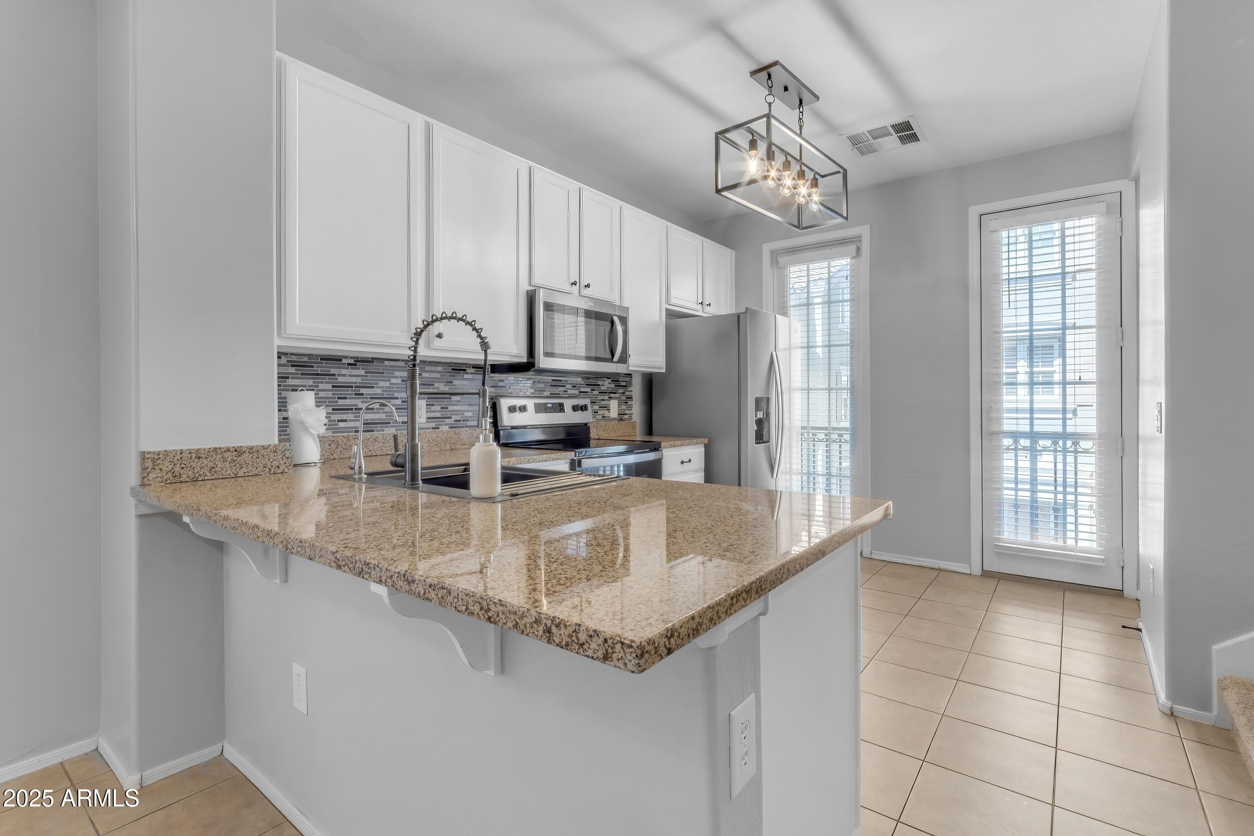 2628 South Alpine Drive Gilbert, AZ 85295 - Photo 11 of 43 016_a4m_al