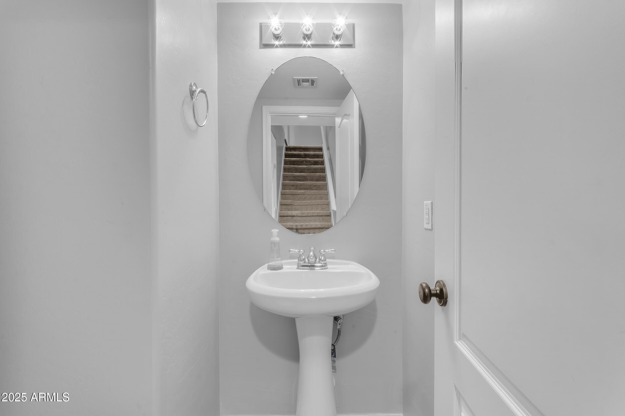 2628 South Alpine Drive Gilbert, AZ 85295 - Photo 21 of 43 049_a4m_al