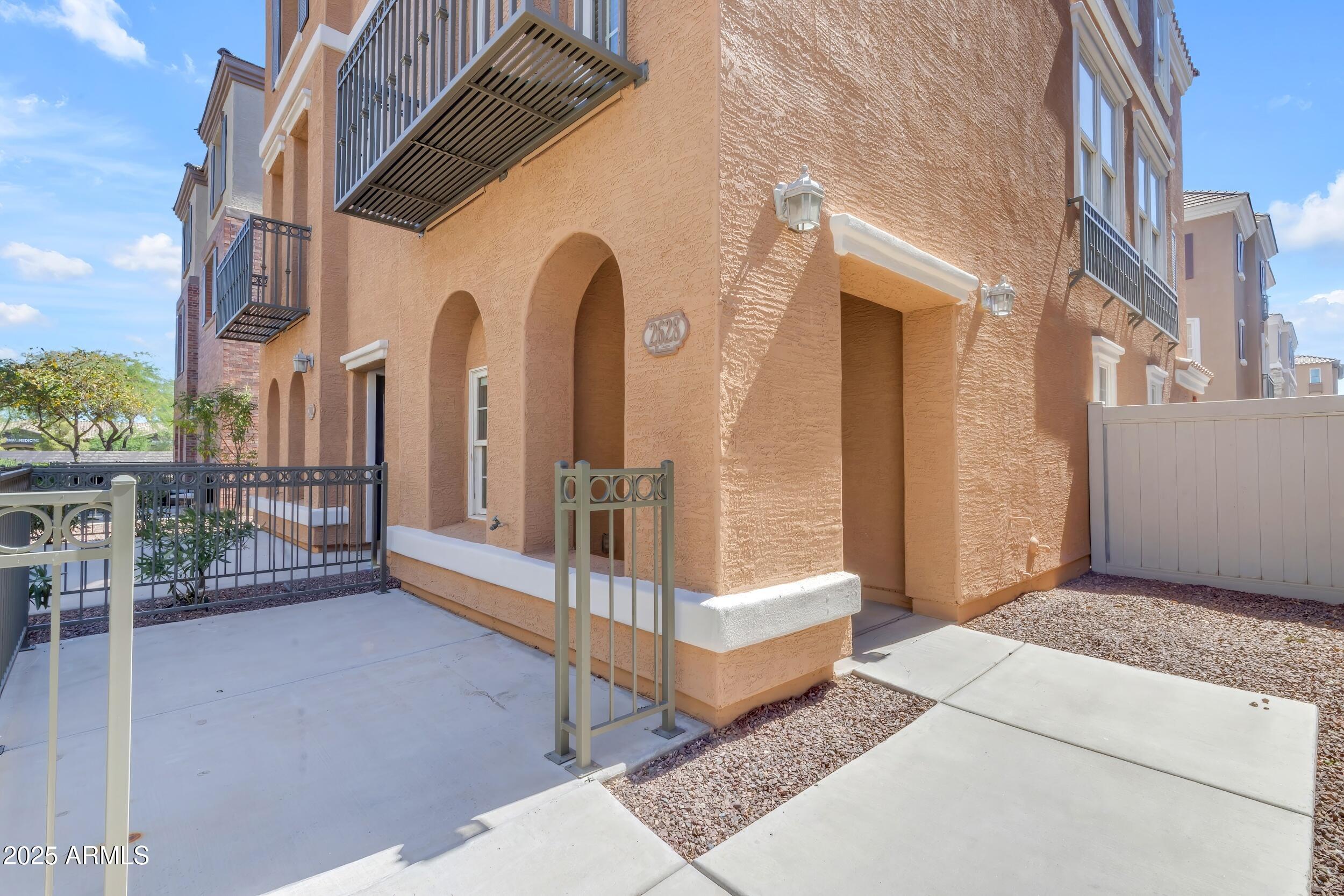 2628 South Alpine Drive Gilbert, AZ 85295 - Photo 8 of 43 010_a4m_al