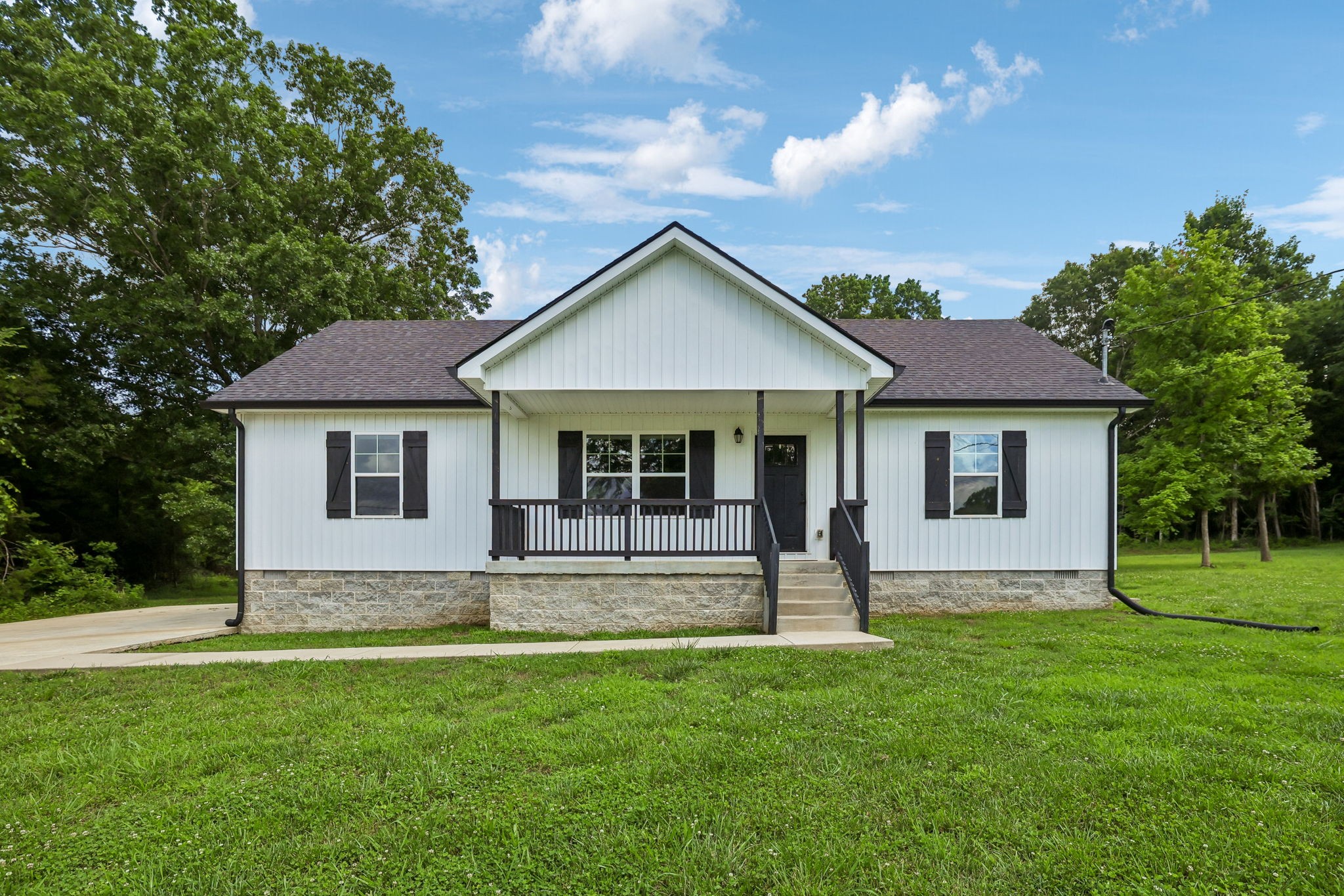 747 Belfast Farmington Road Lewisburg, TN 37091 - Photo 1 of 63