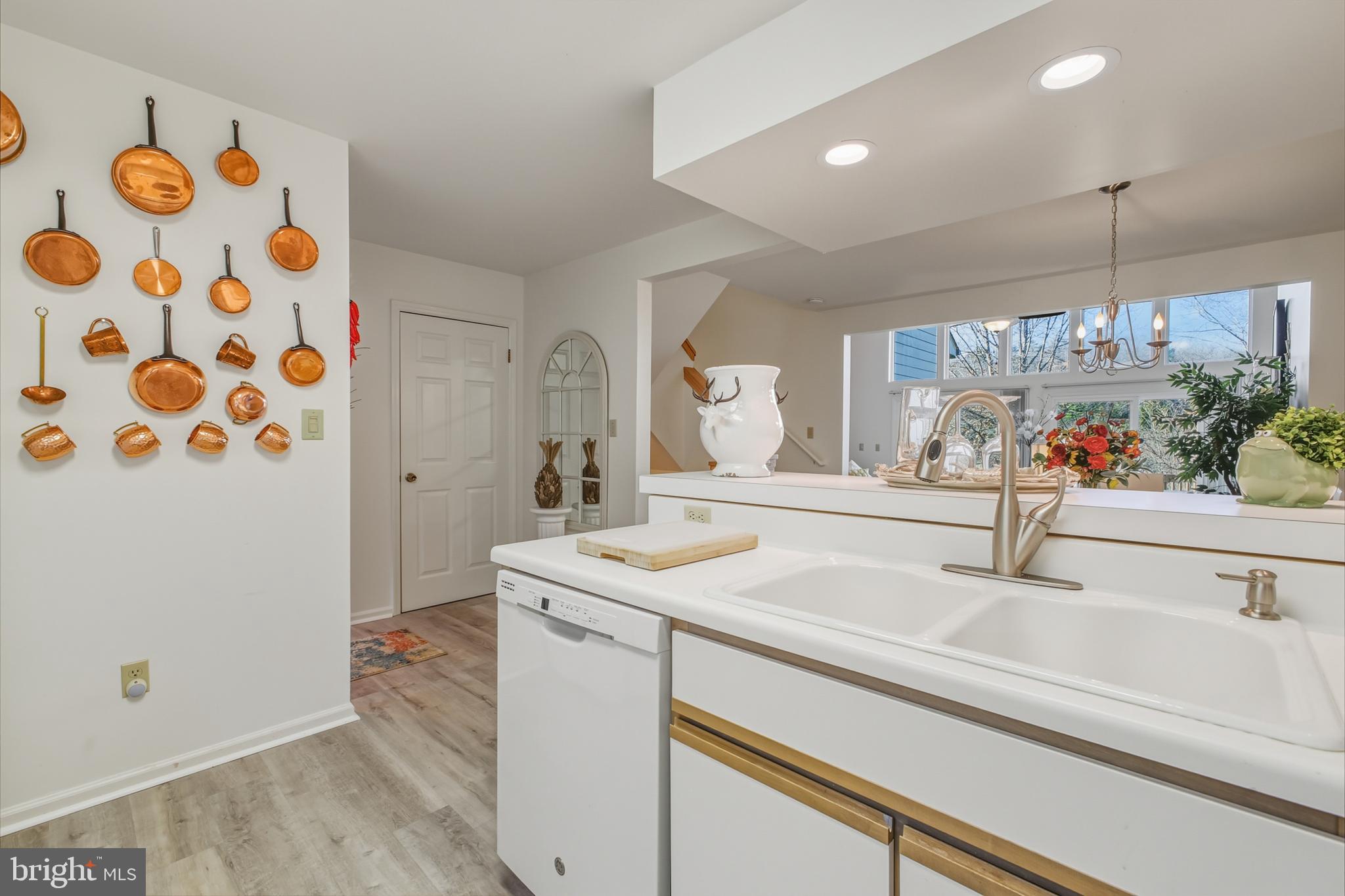 85 Ridge Court, Unit 3 Basye, VA 22842 - Photo 23 of 58 Kitchen