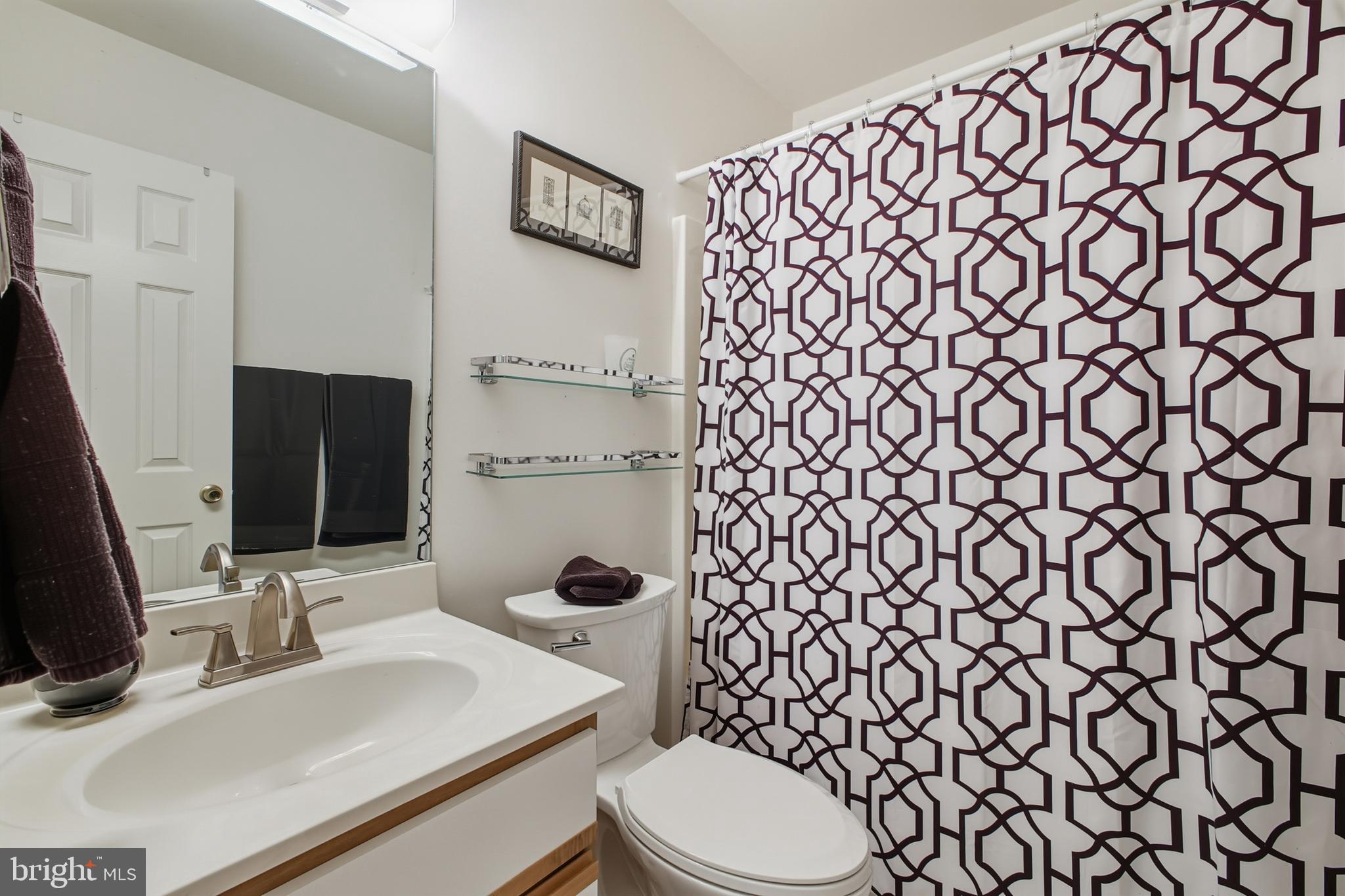 85 Ridge Court, Unit 3 Basye, VA 22842 - Photo 32 of 58 Upper Level Full Bath