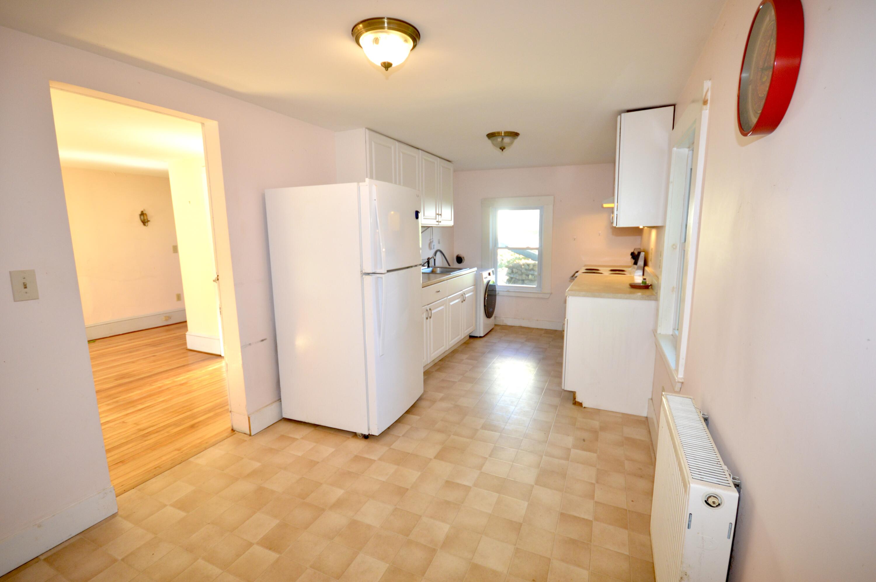 6 Pleasant Street Orono, ME 04473 - Photo 10 of 32 DSC_0043