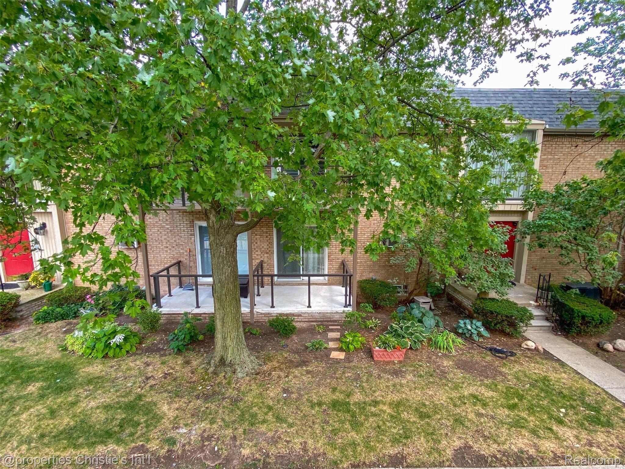 1707 East 14 Mile Road, Unit B Troy, MI 48083 - Photo 9 of 35 DJI_20200827_150202_681.jpg