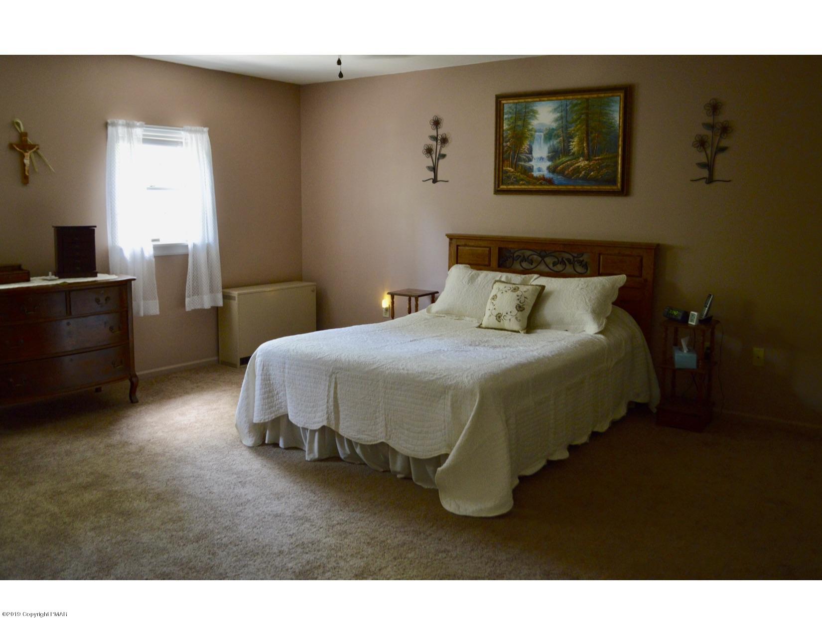 134 Livingston Road Stroudsburg, PA 18360 - Photo 11 of 25 Brannon8