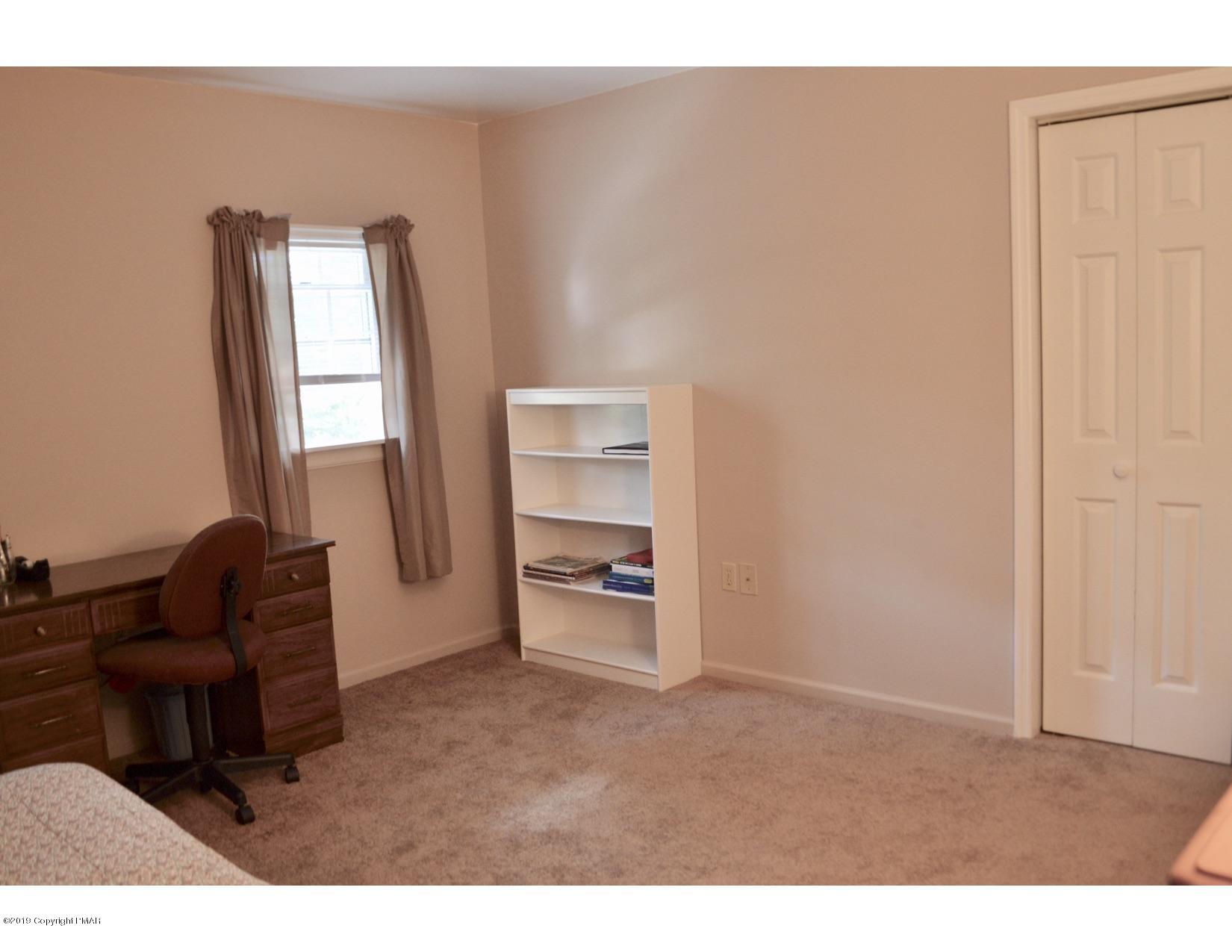 134 Livingston Road Stroudsburg, PA 18360 - Photo 14 of 25 Brannon15