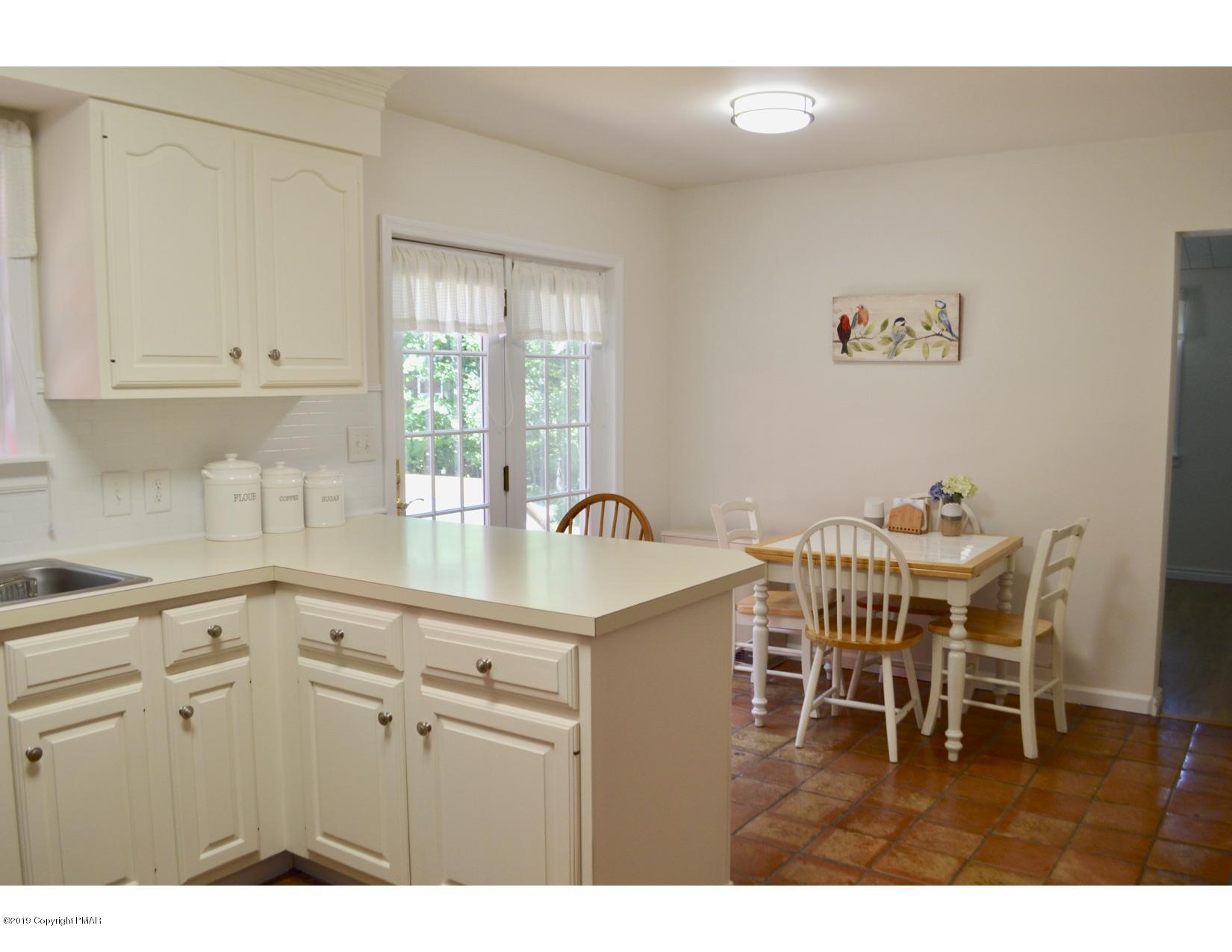 134 Livingston Road Stroudsburg, PA 18360 - Photo 16 of 25 Brannon16