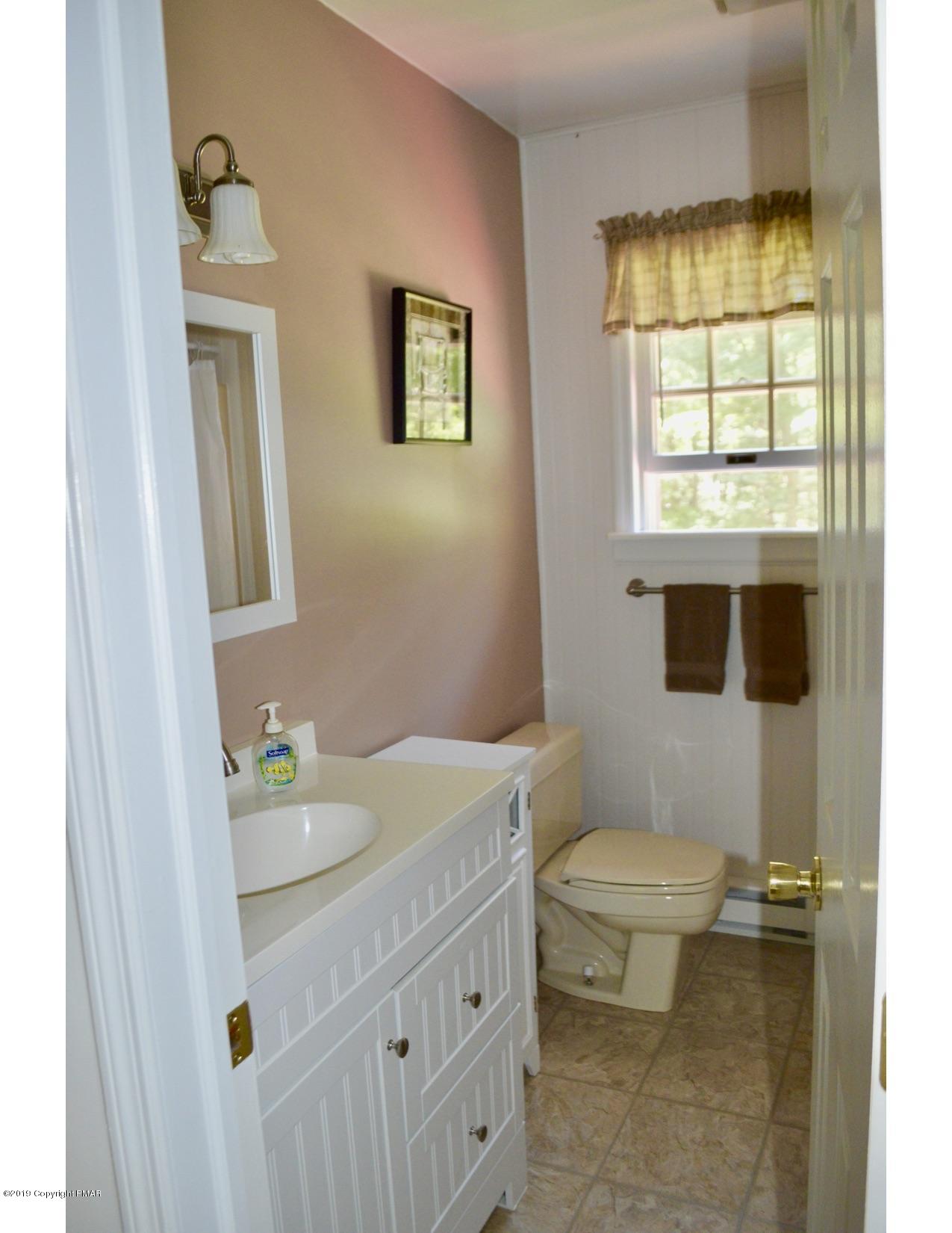134 Livingston Road Stroudsburg, PA 18360 - Photo 21 of 25 Brannon11