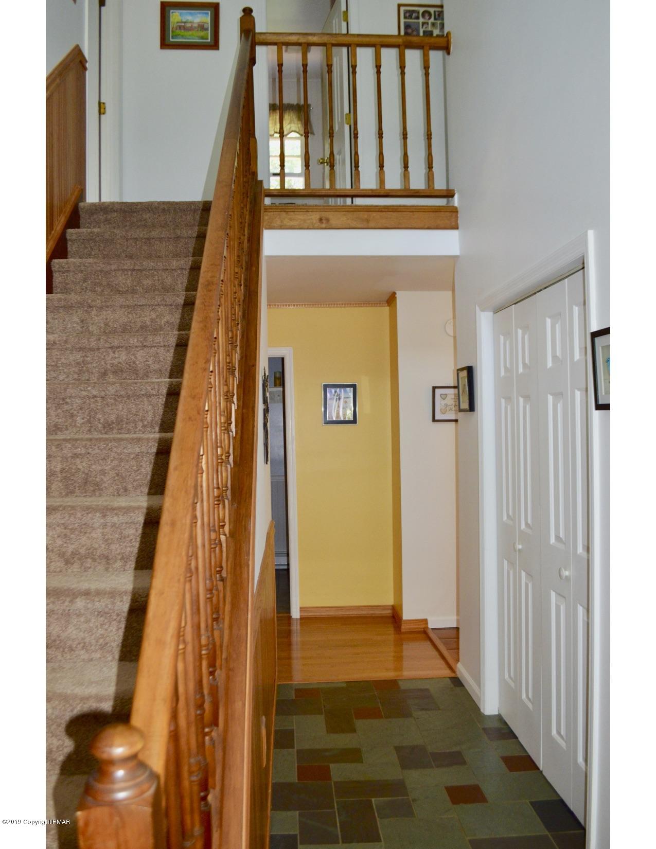 134 Livingston Road Stroudsburg, PA 18360 - Photo 5 of 25 Brannon22