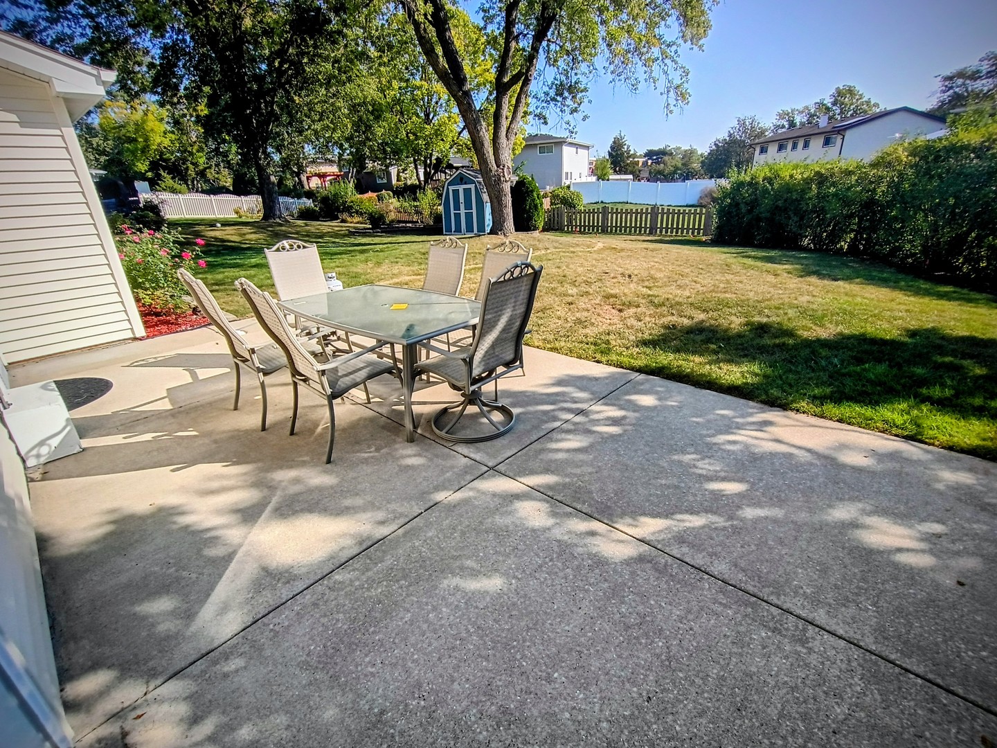 1367 South Elizabeth Street Lombard, IL 60148 - Photo 20 of 21 a view of a backyard with sitting area