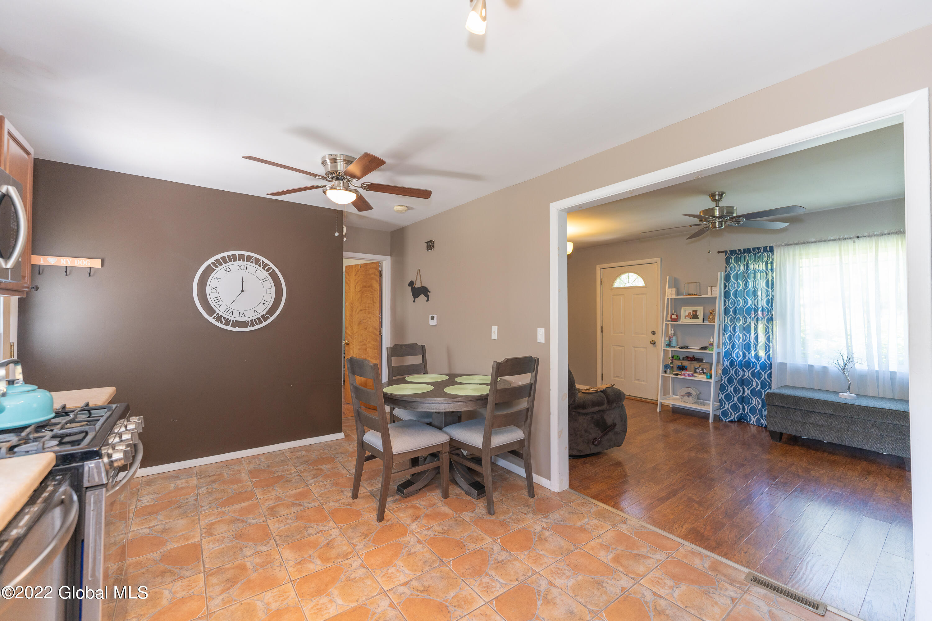 976 Riverview Road Schenectady, NY 12309 - Photo 14 of 36 2Kitchen 4