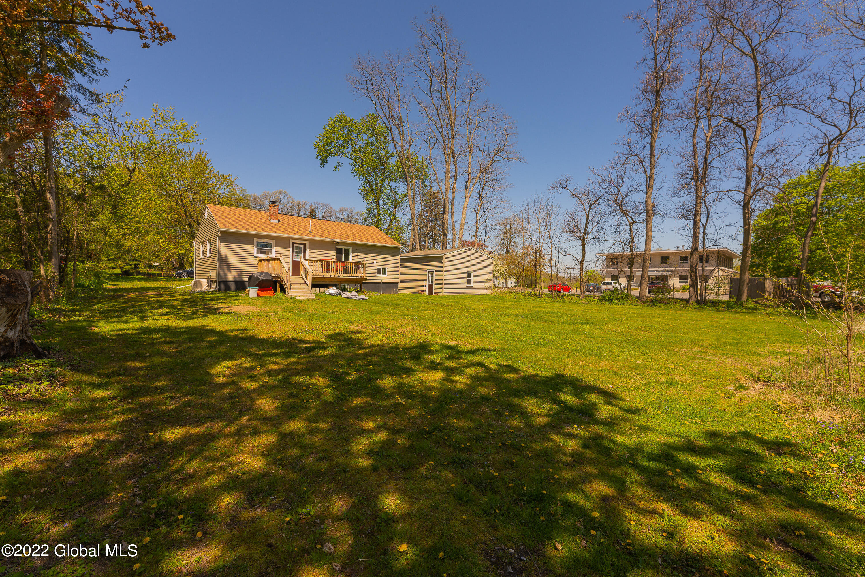 976 Riverview Road Schenectady, NY 12309 - Photo 33 of 36 7Yard 4