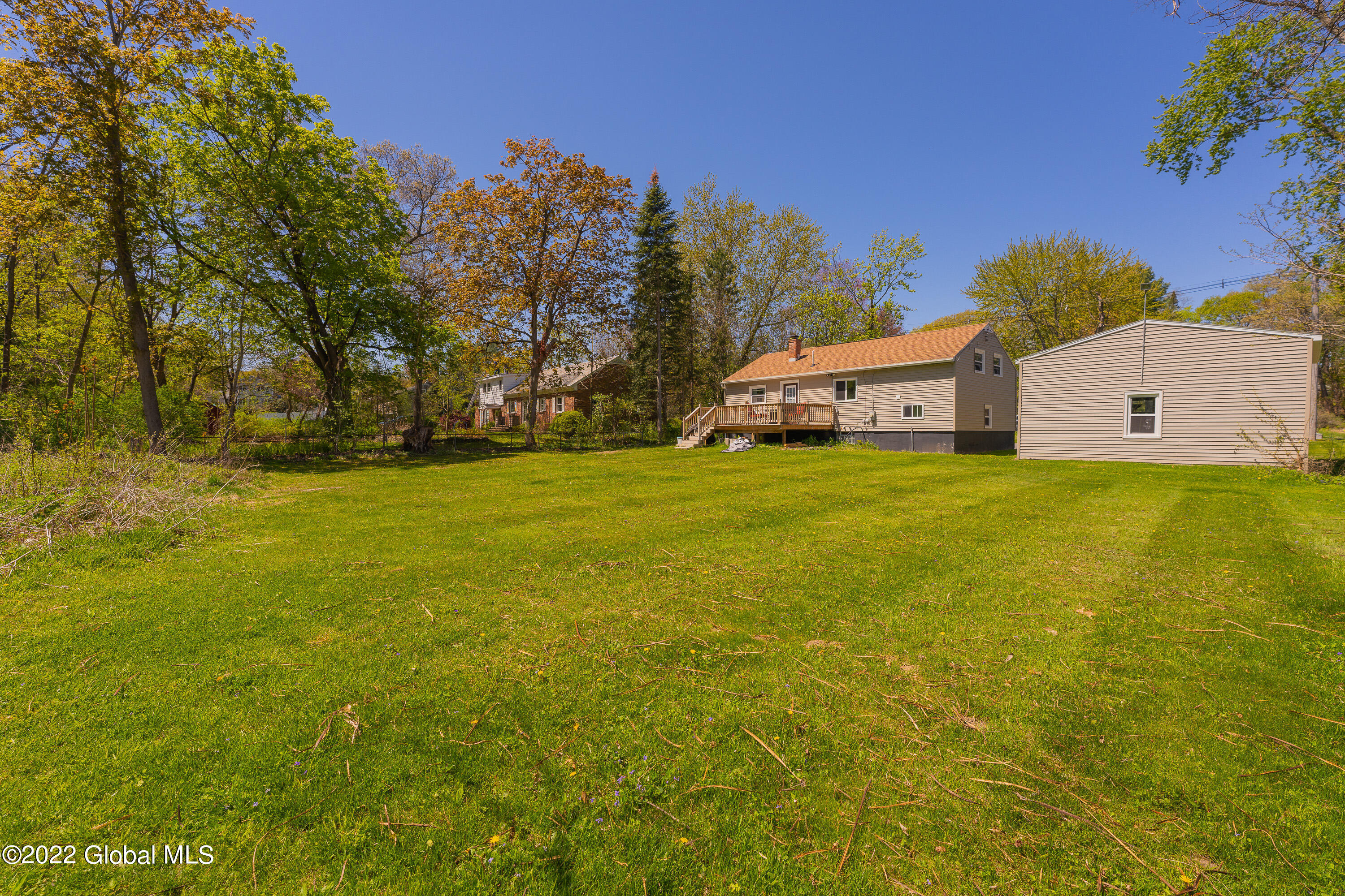 976 Riverview Road Schenectady, NY 12309 - Photo 34 of 36 7Yard 5
