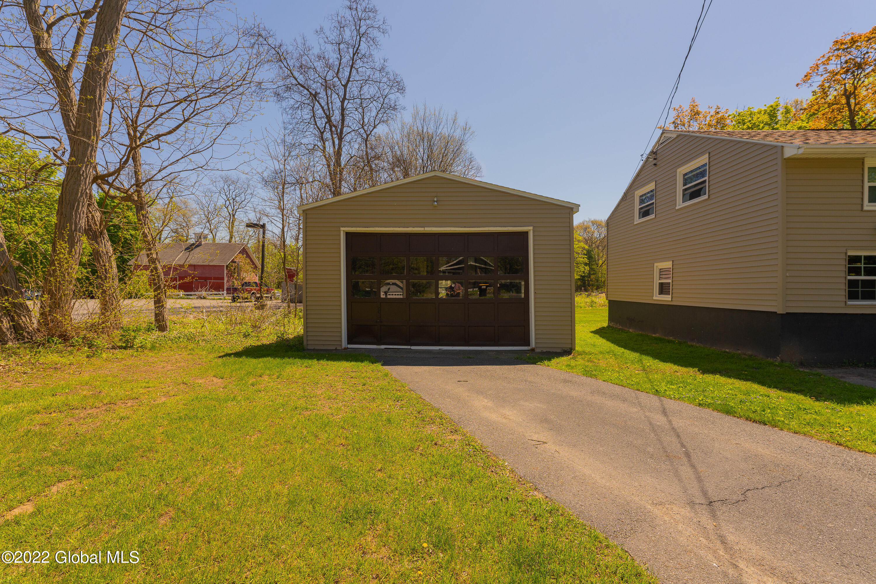 976 Riverview Road Schenectady, NY 12309 - Photo 4 of 36 0Front 4