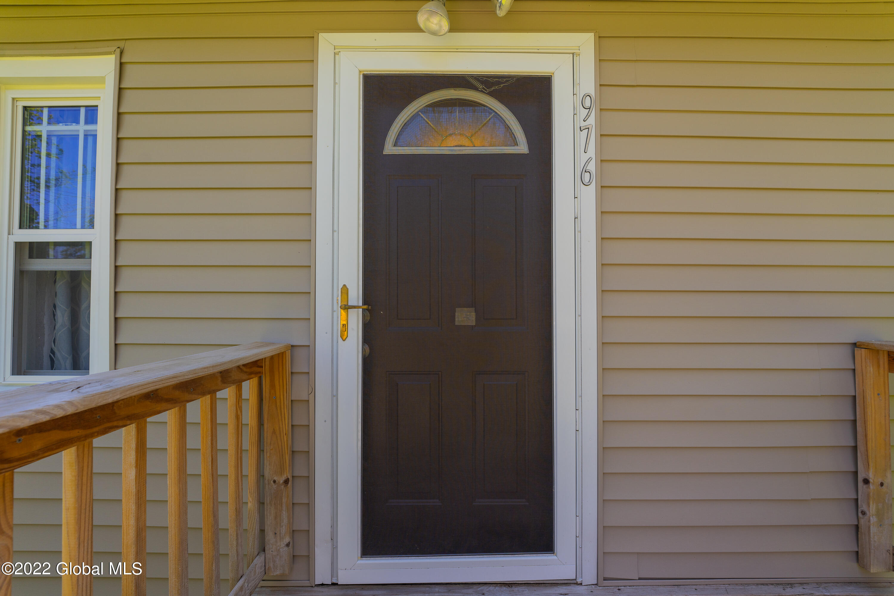 976 Riverview Road Schenectady, NY 12309 - Photo 6 of 36 0Front 6