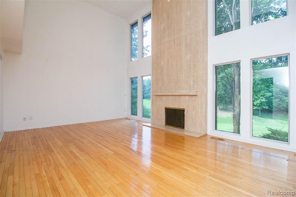 1931 Pine Ridge Lane Bloomfield Hills, MI 48302 - Photo 6 of 47