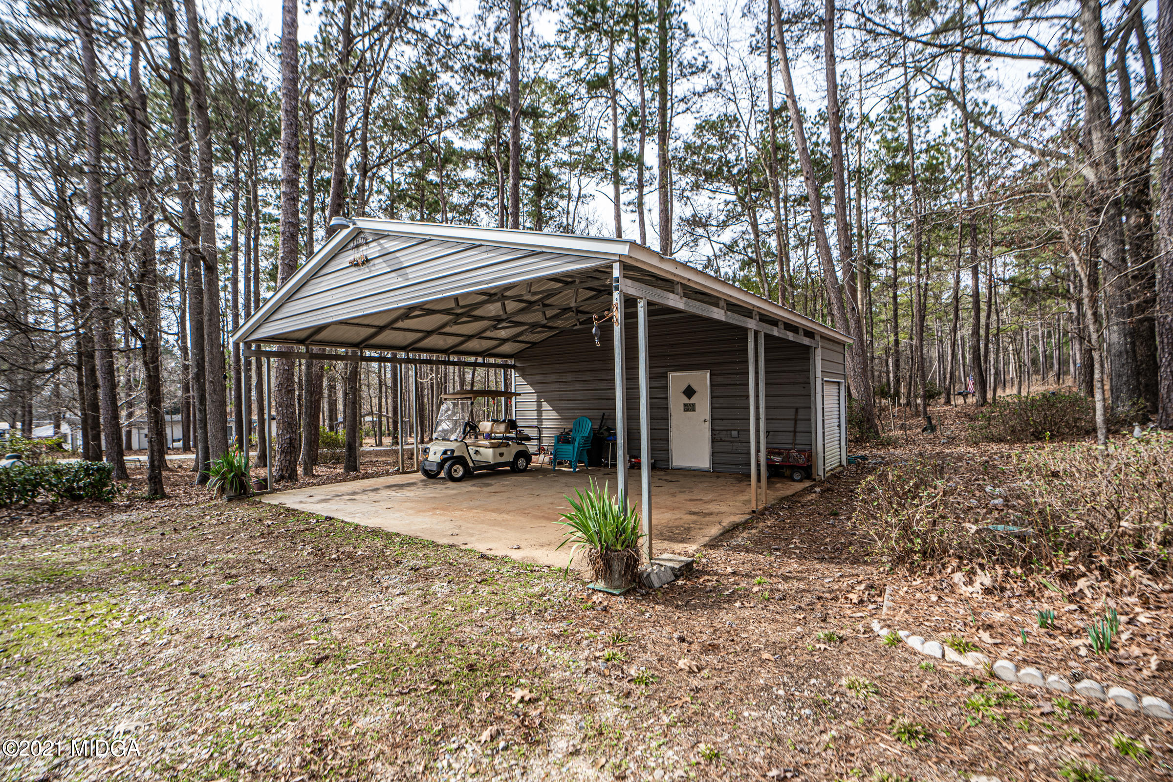 232 Sinclair Road Eatonton, GA 31024 - Photo 8 of 50 232 Sinclair Rd-2